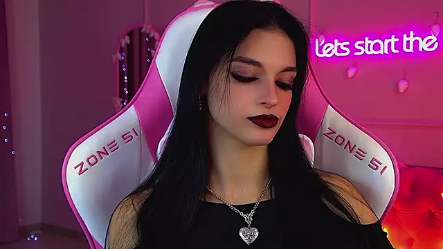 BeverlyMost online show from 12/20/25, 06:31