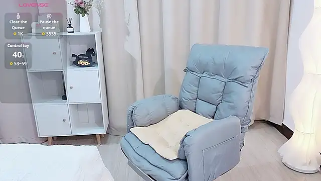 Snapshot of rabbit-BB172 chatting on 11/17/25, 07:14 rabbit-BB172 online show from 11/17/25, 07:14