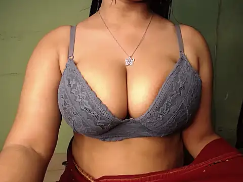 Saanviraa online show from 02/08/25, 05:40