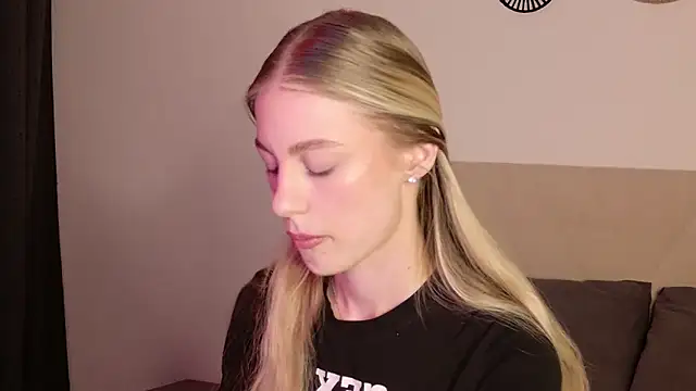 GabriellaOlsen online show from 04/11/26, 05:50