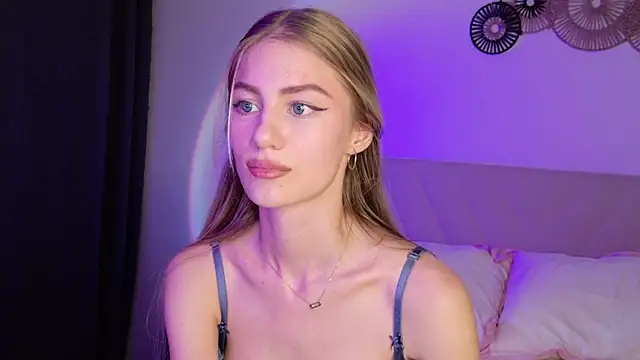 GabriellaOlsen online show from 07/03/26, 04:35