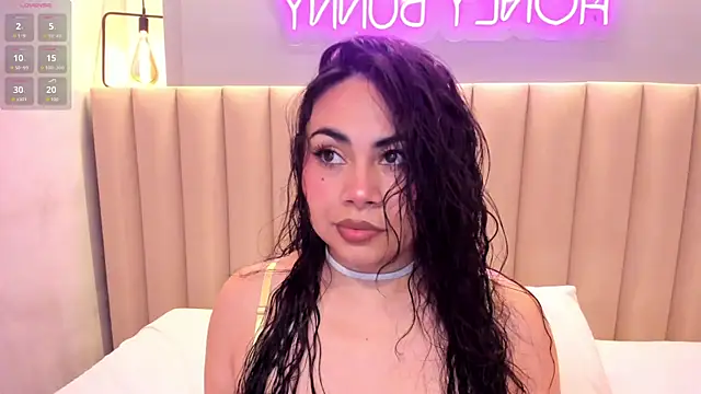 Naomymonroe  online show from 01/14/26, 09:42