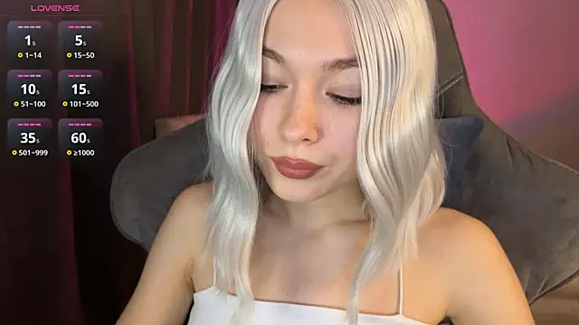 Ohmy Nora  online show from 06/03/26, 01:46