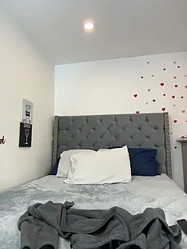 KarlaWild online show from 04/10/26, 05:17