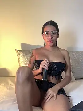 Snapshot of genesissara chatting on 03/21/25, 12:18 genesissara online show from 03/21/25, 12:18