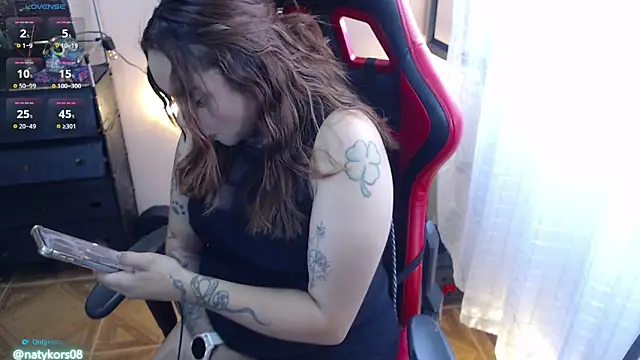 natyk m online show from 04/01/26, 03:42