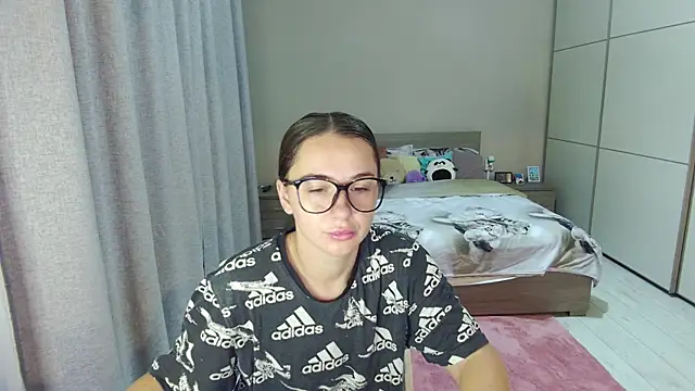 singletrouble online show from 10/11/25, 04:22