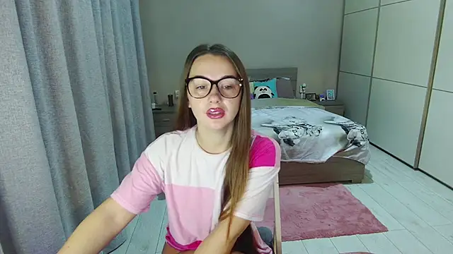 singletrouble online show from 10/18/25, 04:26