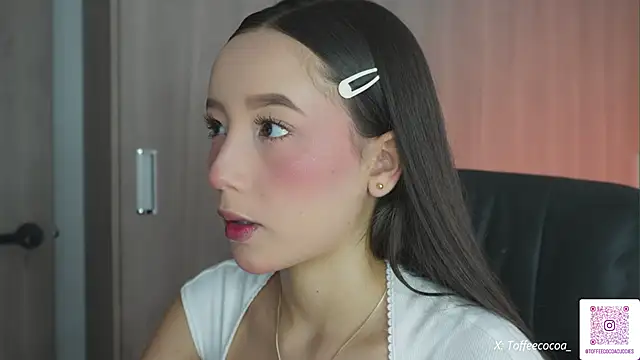 Snapshot of sophi_lii chatting on 09/24/25, 07:17 sophi lii online show from 09/24/25, 07:17