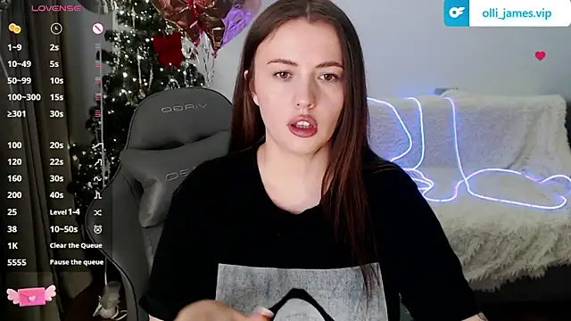 Snapshot of Ollie_James chatting on 02/10/26, 06:45 Ollie James online show from 02/10/26, 06:45