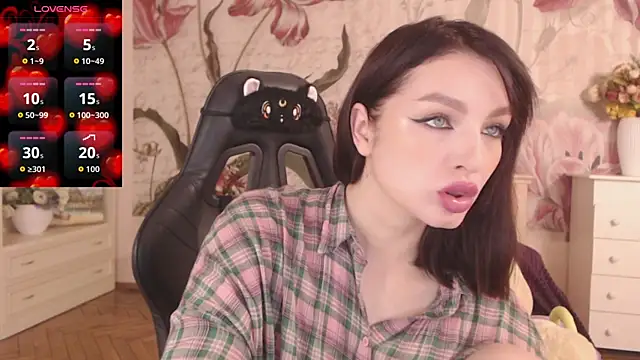 BritneyBarker online show from 09/21/25, 04:03