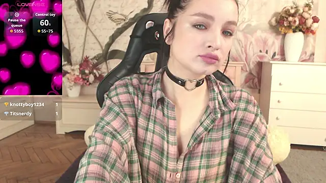 BritneyBarker online show from 10/18/25, 04:04