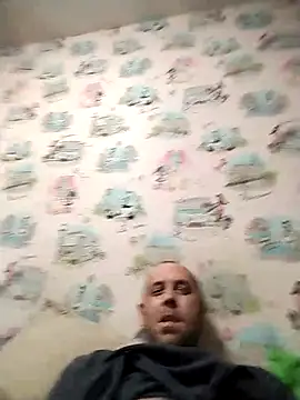 Snapshot of MaxDevilWhite chatting on 11/19/25, 03:56 MaxDevilWhite online show from 11/19/25, 03:56