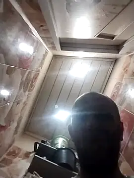 MaxDevilWhite online show from 03/26/26, 05:51