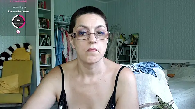 Snapshot of Soffya_Soy chatting on 06/14/26, 06:48 Soffya Soy online show from 06/14/26, 06:48