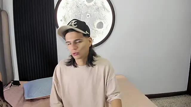 Martshall09 online show from 10/20/25, 09:59