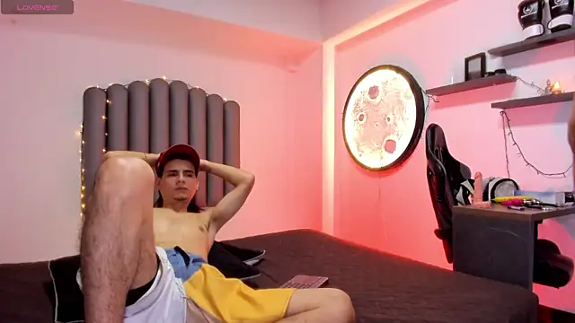 Martshall09 online show from 12/20/25, 09:44