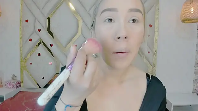 Lannajansen online show from 02/25/25, 01:17