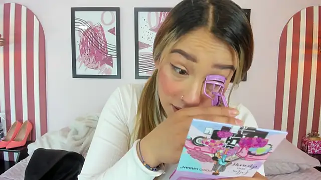 Lannajansen online show from 09/23/25, 12:41