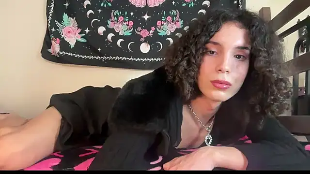 Snapshot of KatValentine222 chatting on 01/24/25, 10:08 KatValentine222 online show from 01/24/25, 10:08