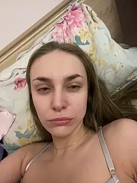 Snapshot of White_Lu chatting on 02/28/25, 09:33 White Lu online show from 02/28/25, 09:33