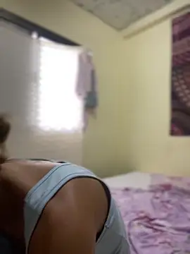 Snapshot of White_Lu chatting on 10/29/25, 02:03 White Lu online show from 10/29/25, 02:03