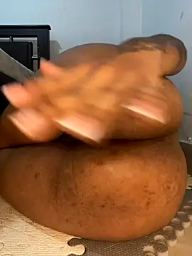 Charlotte bronxxx online show from 09/09/25, 06:29