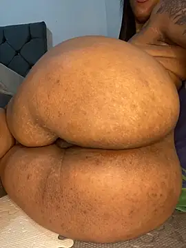 Charlotte bronxxx online show from 11/05/25, 10:21