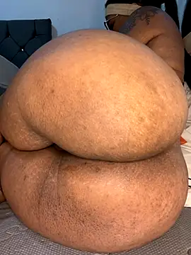 Charlotte bronxxx online show from 12/03/25, 10:52