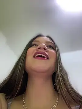 sofia fiore4 online show from 01/30/25, 12:16