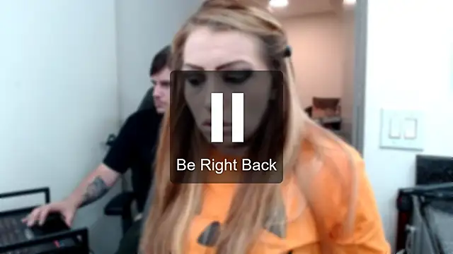 Snapshot of barbieinbondage7 chatting on 09/24/25, 03:43 barbieinbondage7 online show from 09/24/25, 03:43