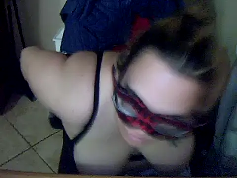 Snapshot of topina8 chatting on 03/08/25, 03:13 topina8 online show from 03/08/25, 03:13