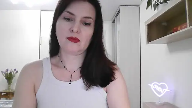 Victoria Glam online show from 03/09/25, 06:00