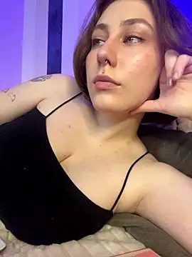 Molli Luv online show from 07/25/26, 11:41