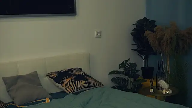 VeronaCritchlow online show from 02/27/25, 10:37