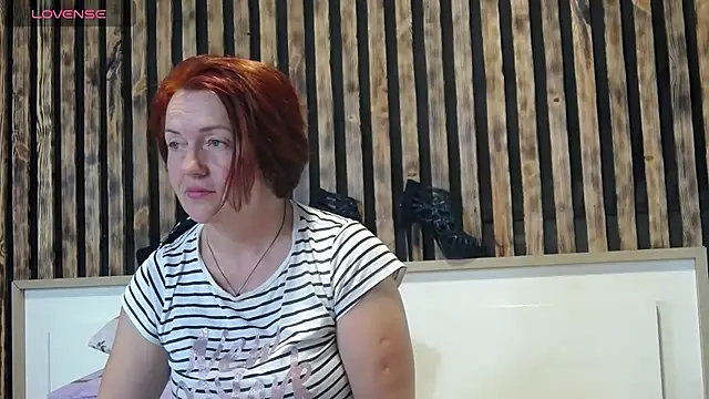 Snapshot of Alis_Lovi chatting on 10/24/25, 10:11 Alis Lovi online show from 10/24/25, 10:11