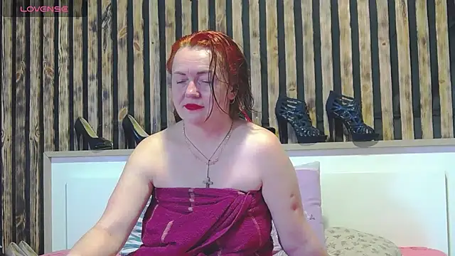 Alis Lovi online show from 04/05/26, 10:40