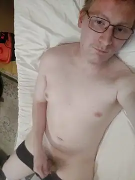 Arttuforyounakedboy online show from 03/17/26, 02:31