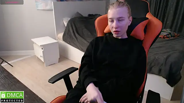 crystalyss online show from 02/21/25, 12:38