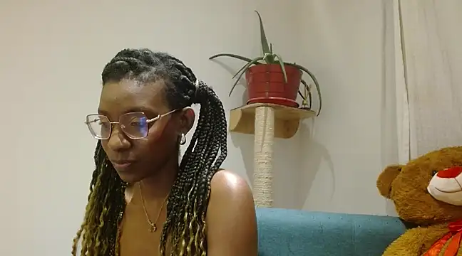 Snapshot of BrianaBrown1 chatting on 02/08/25, 04:47 BrianaBrown1 online show from 02/08/25, 04:47