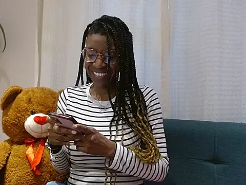 Snapshot of BrianaBrown1 chatting on 02/12/25, 09:22 BrianaBrown1 online show from 02/12/25, 09:22