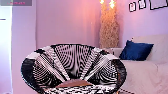 alana rossetti online show from 09/18/25, 12:40