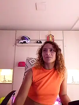 Snapshot of Zoedaniels chatting on 02/28/25, 08:39 Zoedaniels online show from 02/28/25, 08:39