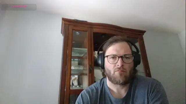 Snapshot of rrunner7718 chatting on 03/03/25, 04:24 rrunner7718 online show from 03/03/25, 04:24