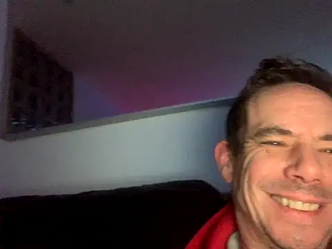 Kenhornu online show from 11/19/25, 11:49