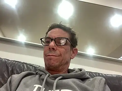 Kenhornu online show from 03/07/26, 04:59