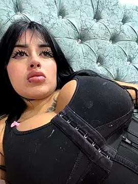 Girl milk7 online show from 09/27/25, 05:56