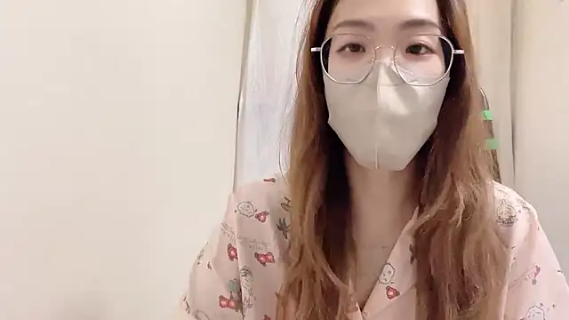 Chu1314 online show from 09/28/25, 03:17