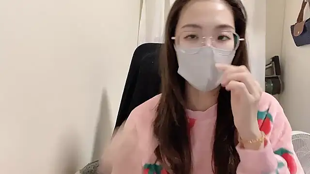 Chu1314 online show from 12/14/25, 03:17