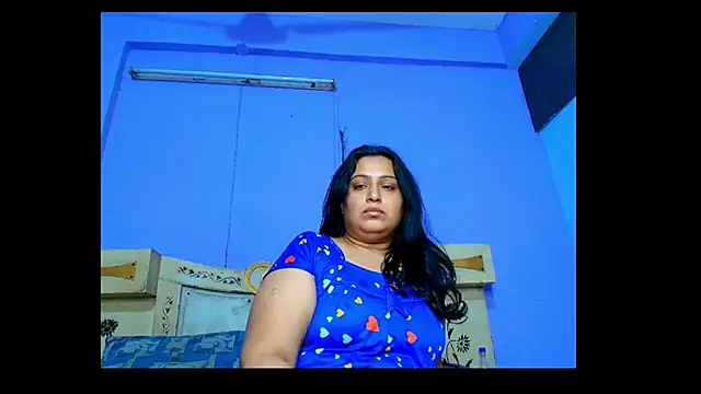 Snapshot of Sophia_James chatting on 01/25/25, 05:19 Sophia James online show from 01/25/25, 05:19